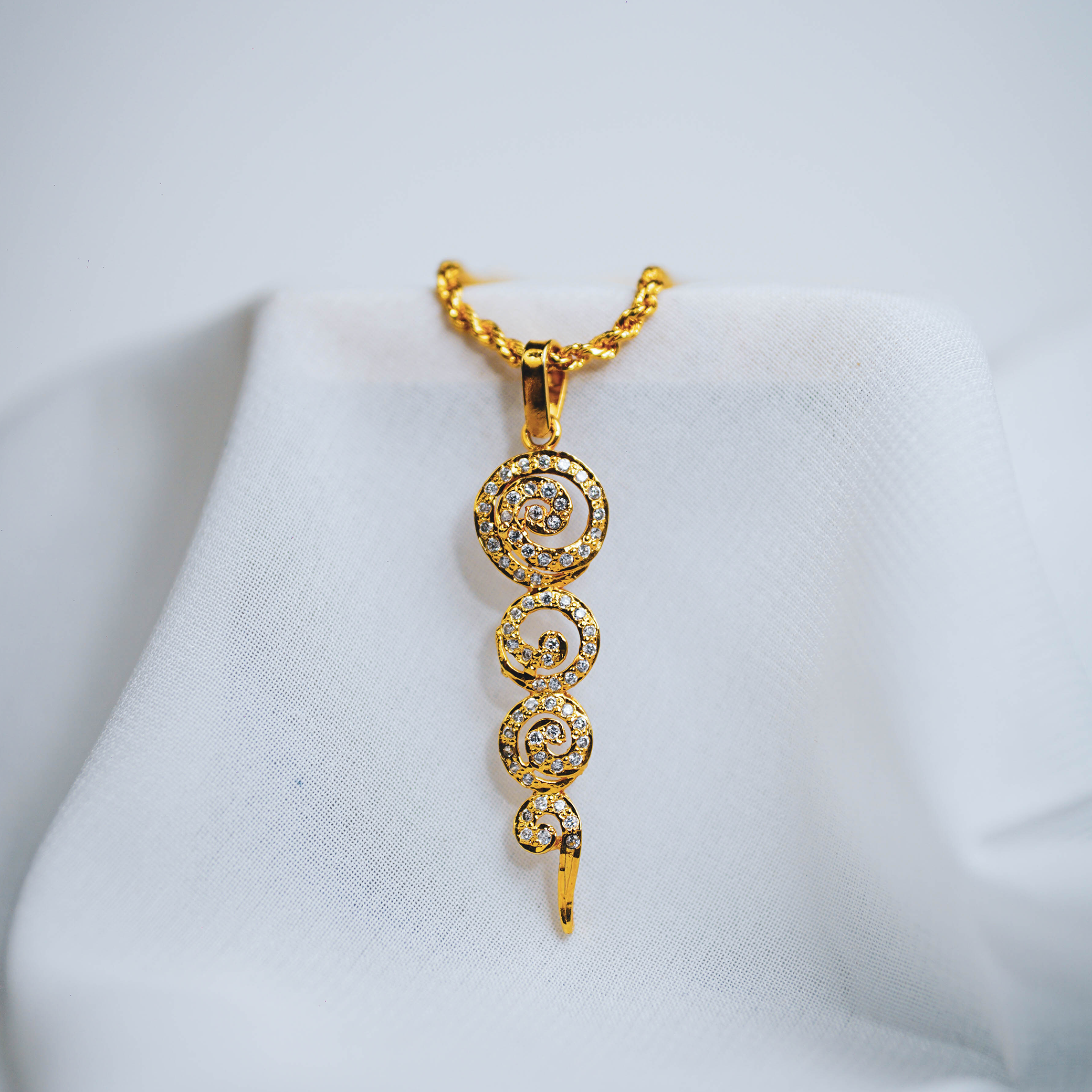 Loop a loop Gold plated Silver pendant with Chain - AlShaikh Jewellers