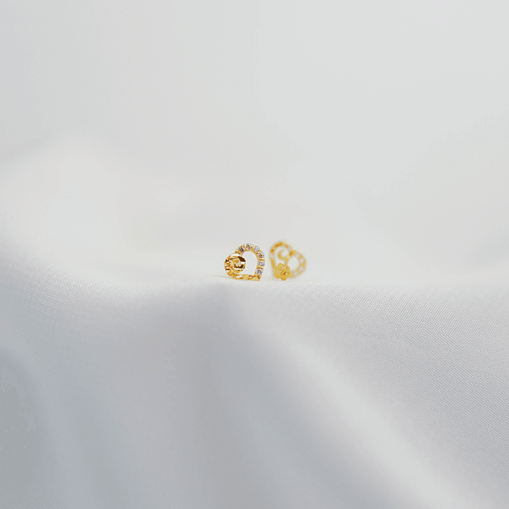 Pavé Heart Gold Studs - AlShaikh Jewellers