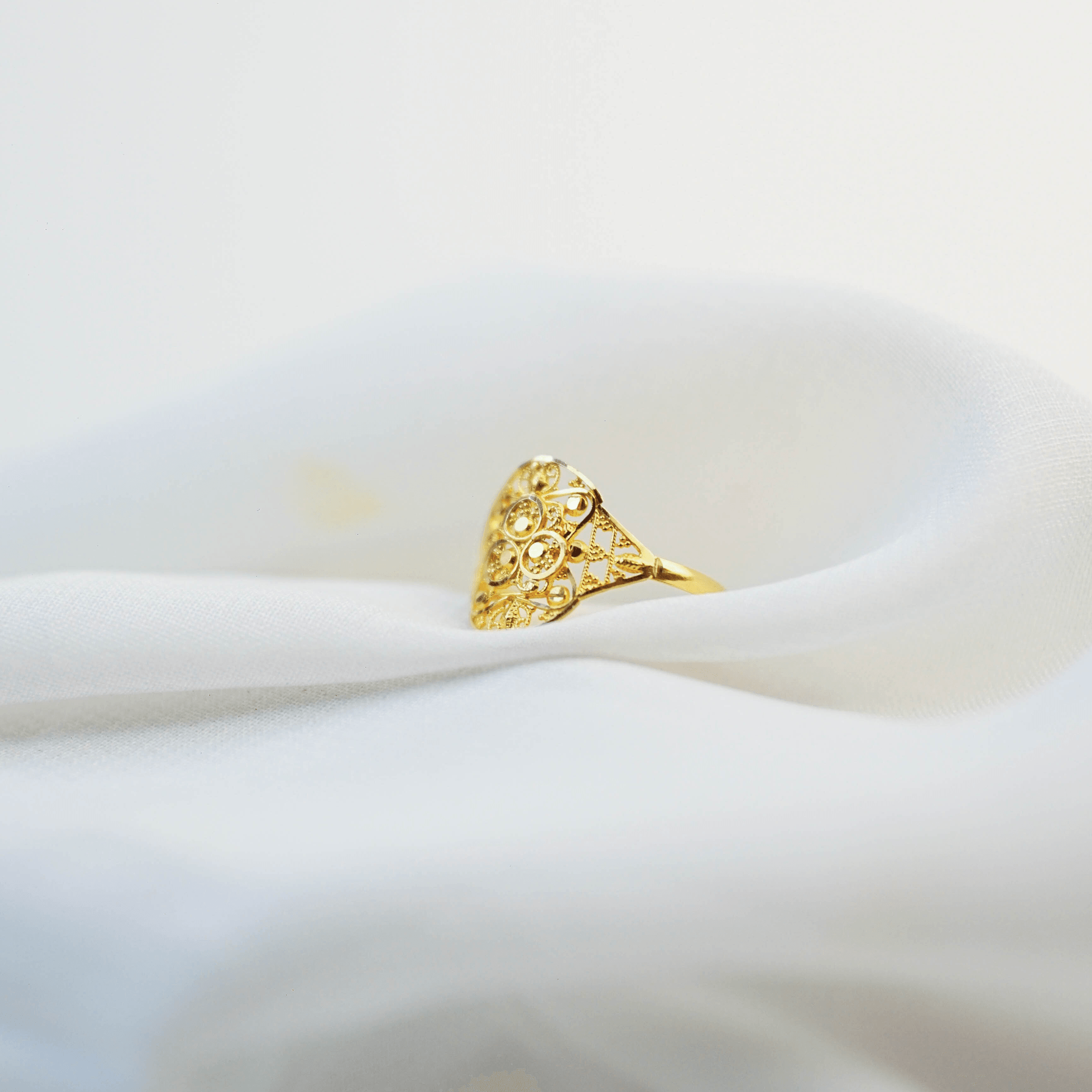 Signet Gold Ring - AlShaikh Jewellers