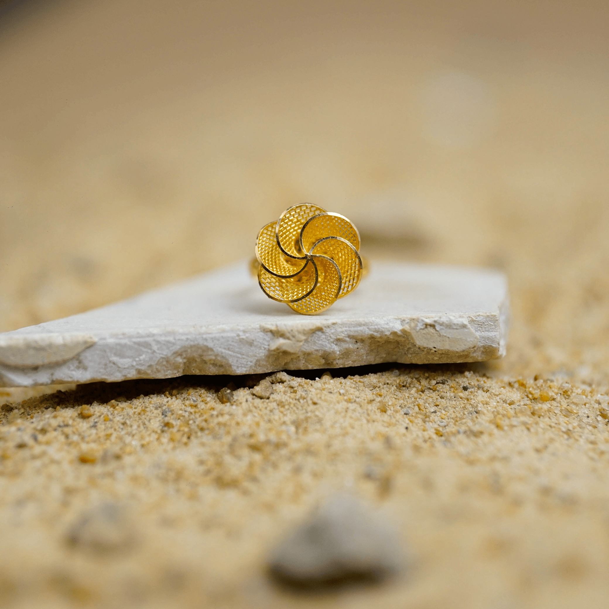 Floret Gold Ring - AlShaikh Jewellers